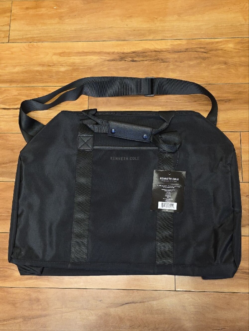 NWT Kenneth Cole Black Weekender Duffle Travel Gym Overnight Bag
